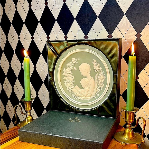 Large 1977 Franklin Porcelain Mother’s Day Plate Mint Condition Original Box - Picture 5 of 10